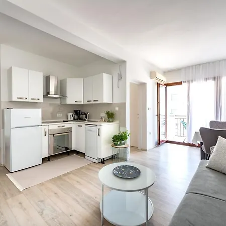 Misi Apartment *